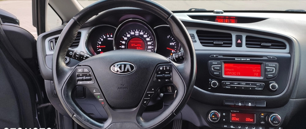 Kia Ceed cena 28900 przebieg: 165250, rok produkcji 2012 z Szprotawa małe 154